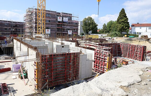 Bau Mehrfamilienhaus Baustelle