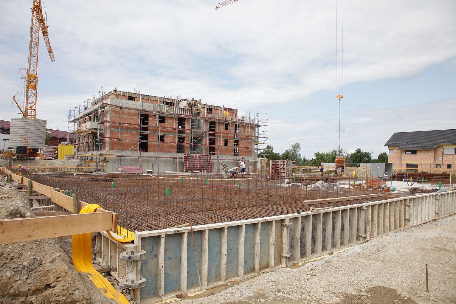 Wohlwender Baugeschäft Mehrfamilienhaus Baustelle Baustelle Mehrfamilienhaus in Efrizweiler