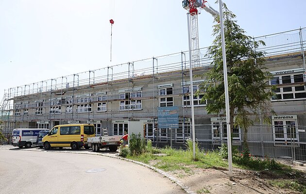 Außenansicht Baustelle Schule Zussdorf