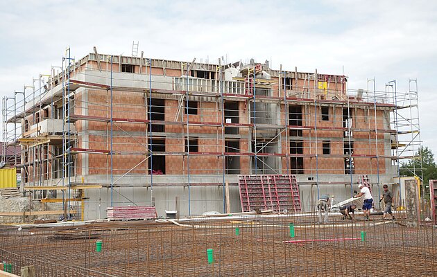 Baustelle Außenansicht Mehrfamilienhaus Efrizweiler