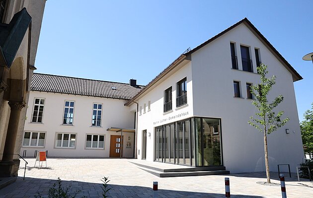 Außenansicht Martin Luther Gemeindehaus Weingarten 